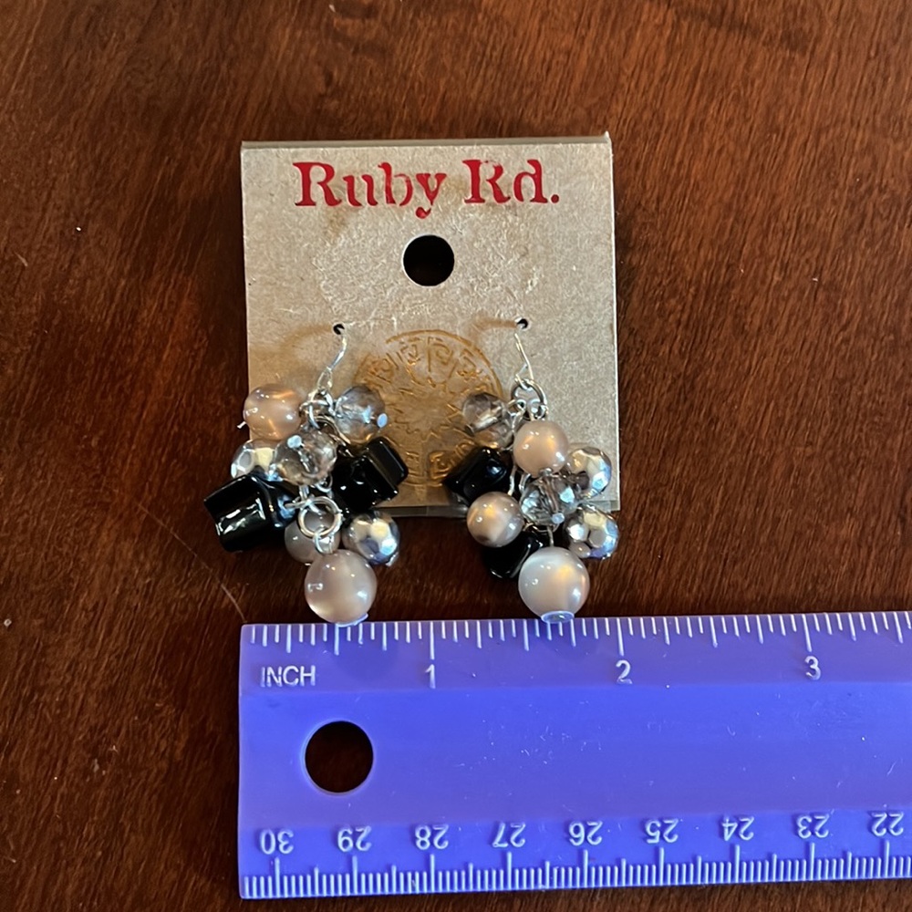 NWT Ruby Rd. Beaded Dangle Earrings - Picture 7 of 8